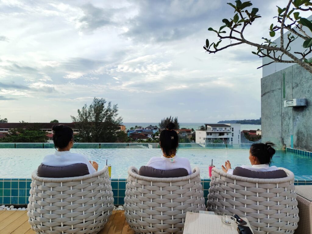 rooftop pool